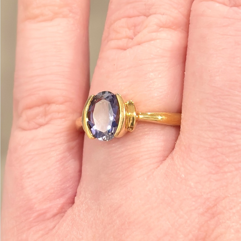 18K Iolite Ring, Natural Violet Oval Cut, Size 8.25, Yellow Gold, Solitaire - Picture 12 of 17